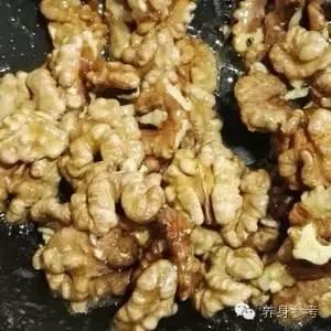 活过百岁不痴呆的秘密,原来就是每天吃点它!简单实用! 活过百岁不痴呆的秘密,原来就是每天吃点它!简单实用!