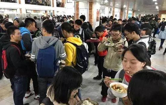 每天坚持5分钟,等于散步半小时,站着就能瘦! 每天坚持5分钟,等于散步半小时,站着就能瘦!